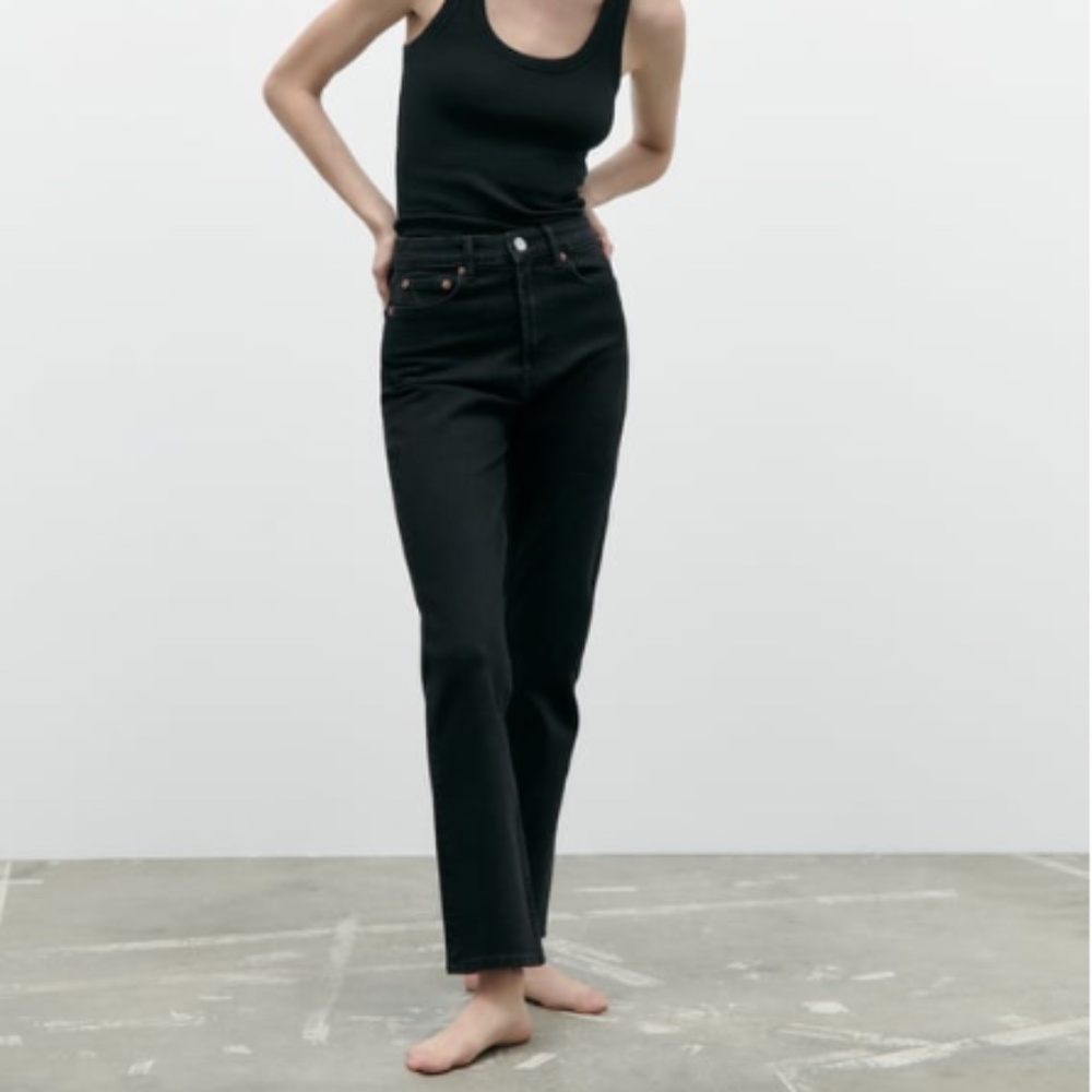 Zara High Rise Stove Pipe Jeans